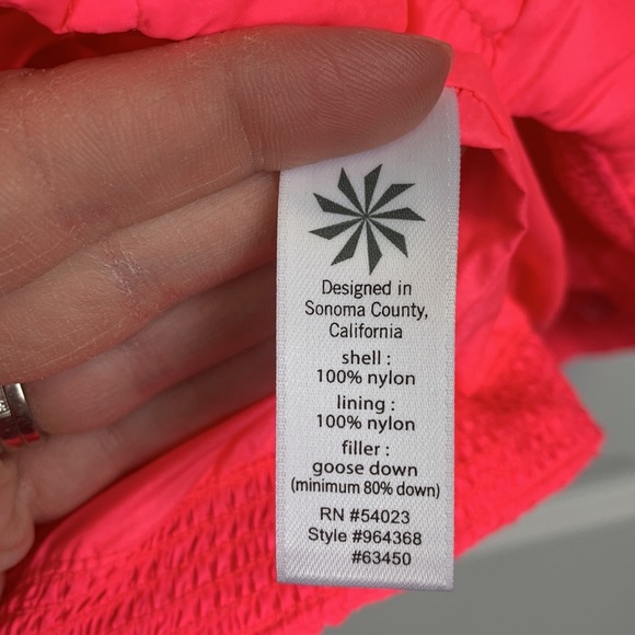 Athleta neon pink goose down zip up puffer vest sz sm - Picture 6 of 7